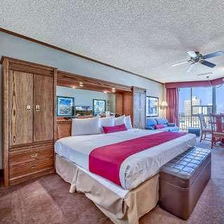 Plaza Club Hotel 3*