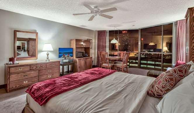 Plaza Club Hotel 3*